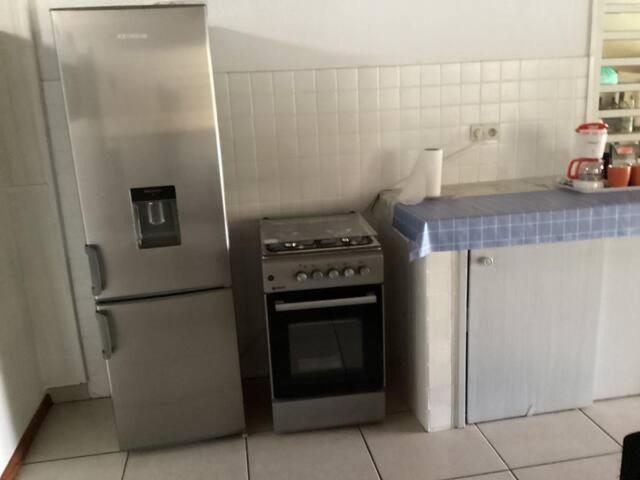 Appartement Dans Propriete Reposante Saint-Benoît Екстериор снимка